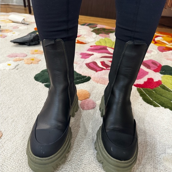 Ganni Black Leather Combat Boots with Olive SolesGanni Srtech high moto boots